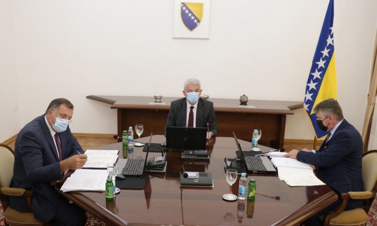 Odbijen "mini Šengen" i premještanje ambasade, prihvaćeno Kosovo