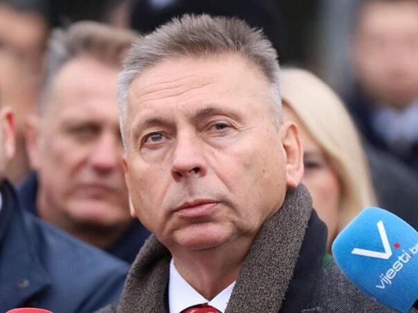 Odbrana Dodika traži odgodu pretresa pred Sudom BiH