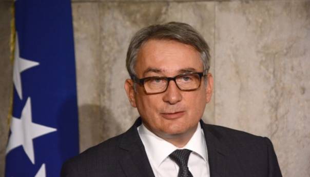 Odgađanje budžeta će imati reperkusije na provođenje lokalnih izbora