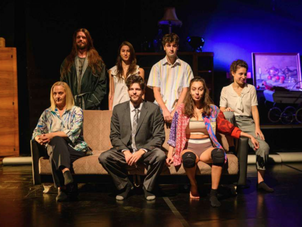 Odigrane prve tri reprize predstave "Deinos" u Novom teatru, nova izvođenja svaki dan do 19. oktobra