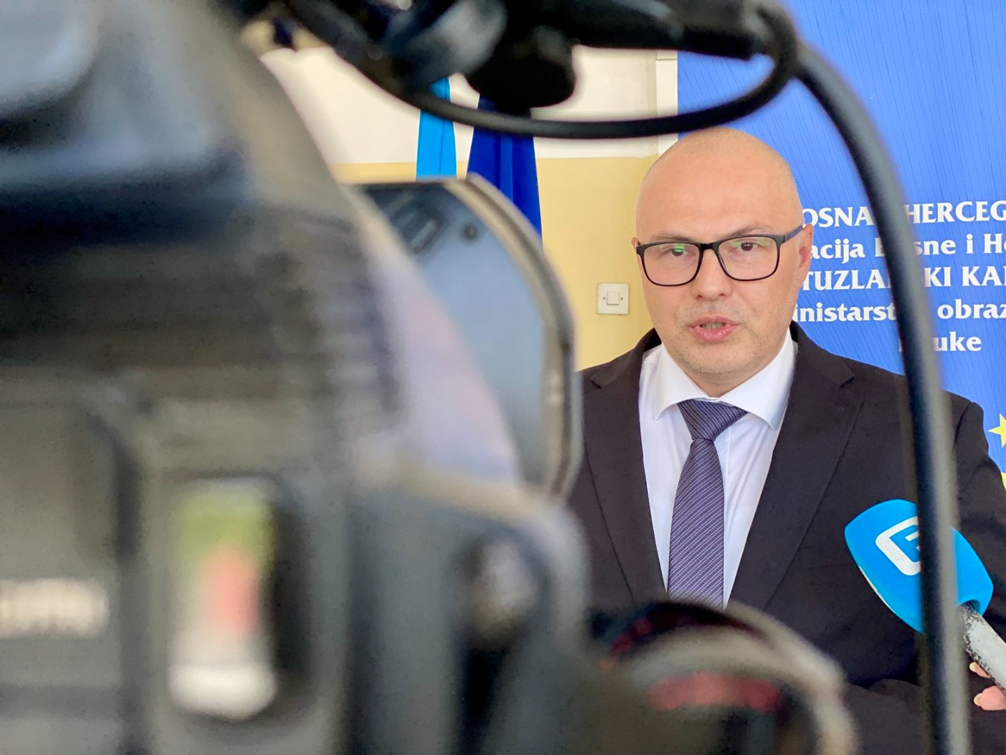 Odlična vijest: U škole Tuzlanskog kantona se iz inostranstva vratilo 136 učenika