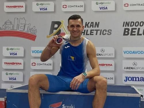 Odlični nastupi bh. atletičara u Beogradu: Mujezinović uzeo zlato, Pelemiš oborila rekord