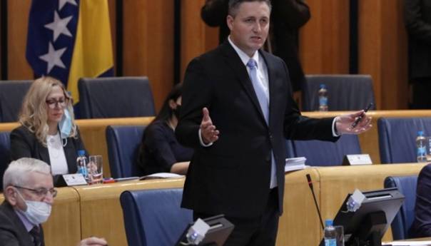 Odlikovanje zločinaca prvorazredni je skandal za cijeli svijet