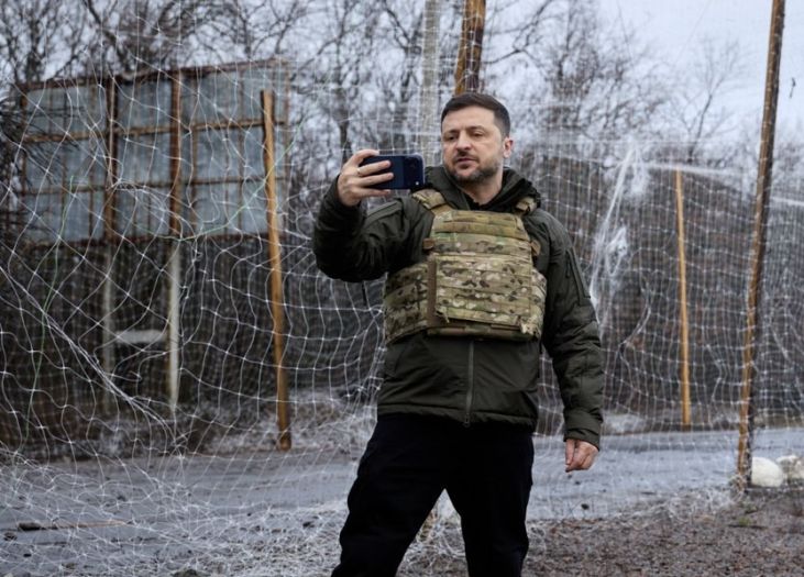 Odlučujući dani: Zelenski na frontu svega dva kilometra od Rusa