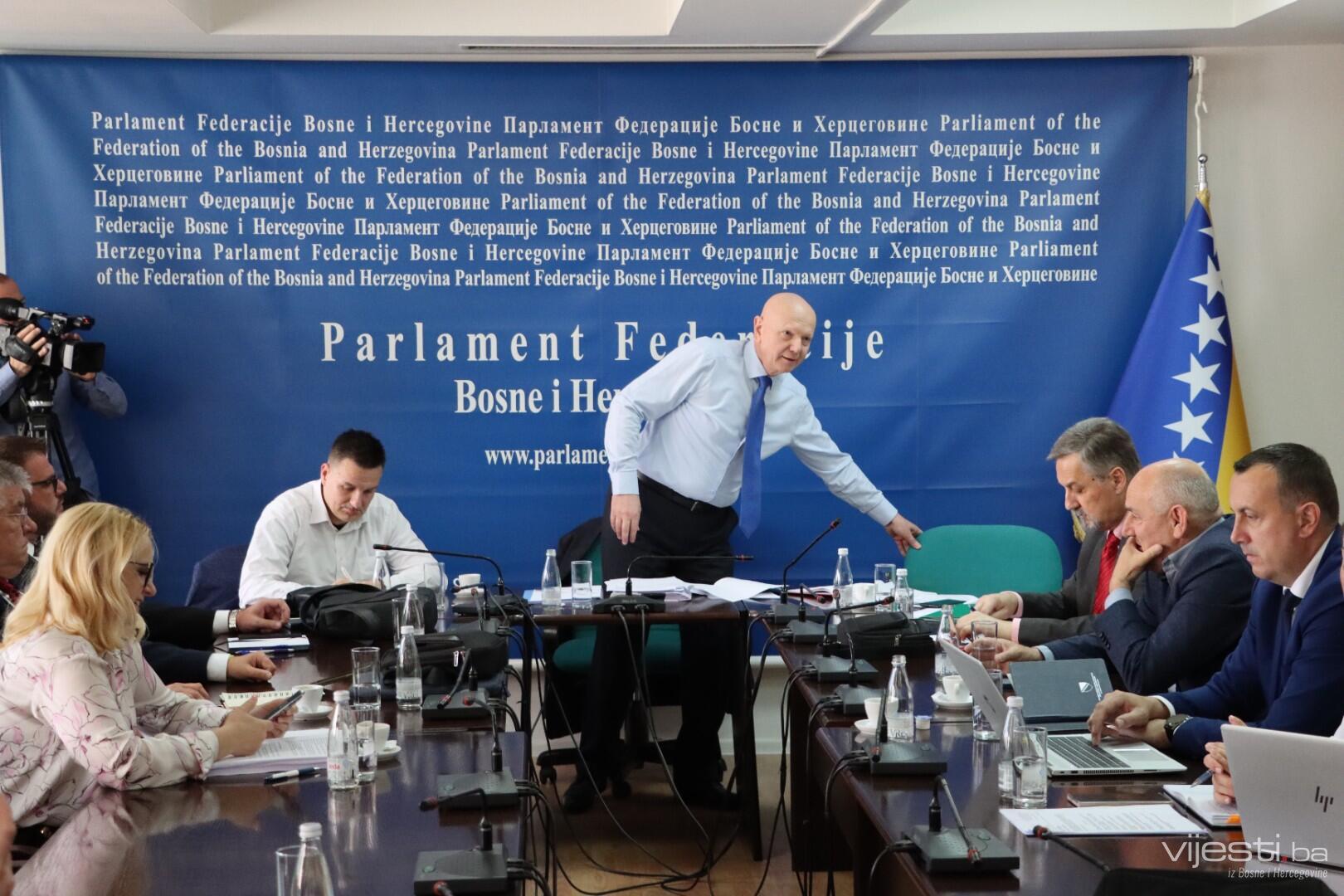 Odluka o Vukoji: Komisija počela zasjedanje