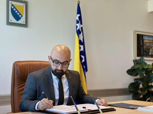 Hasanović potpisao odluku: Osiguran novac za lokalne izbore