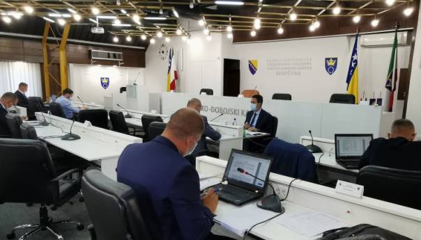 Odobrena subvencija plate za april za još 943 radnika u ZDK