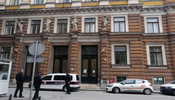 Određen pritvor maloljetnicima osumnjičenim za ubistvo starice u Sarajevu