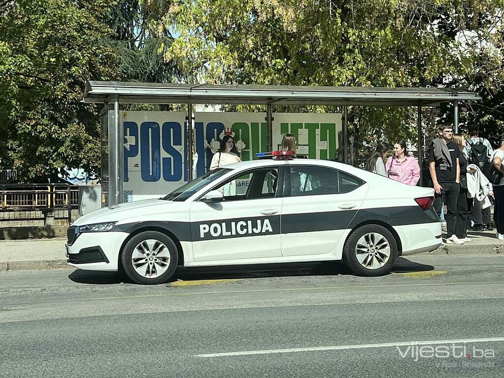 Određen pritvor policajcu koji je vozačima uzimao 20 do 50 KM da ih ne kazni