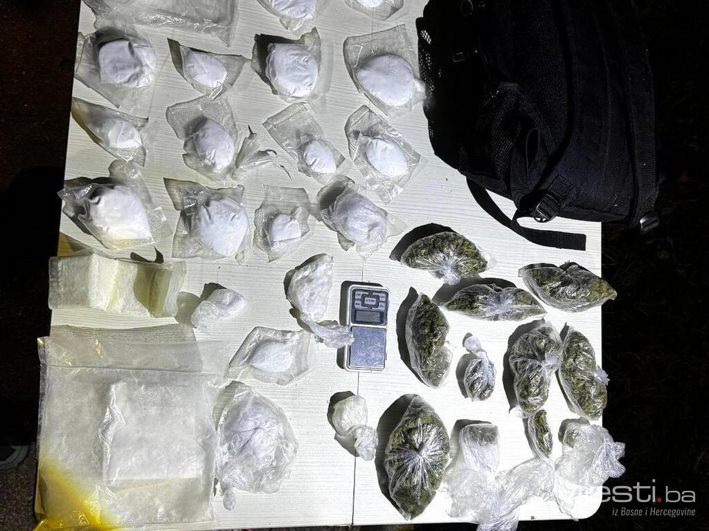 Određen pritvor Smajiću: Bježao i povrijedio policajce, imao drogu i oružje