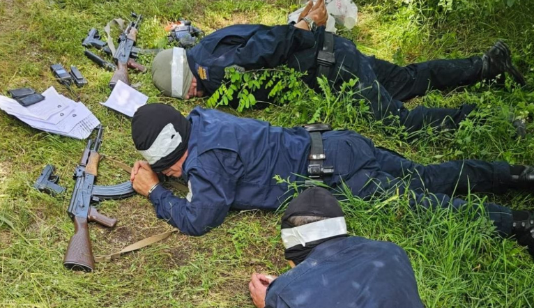Određen pritvor uhapšenim kosovskim policajcima
