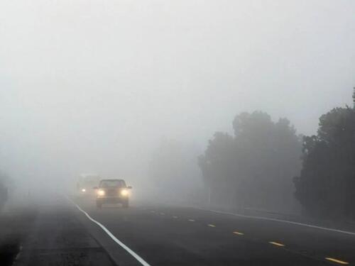 Odroni na više dionica, smanjena vidljivost zbog magle