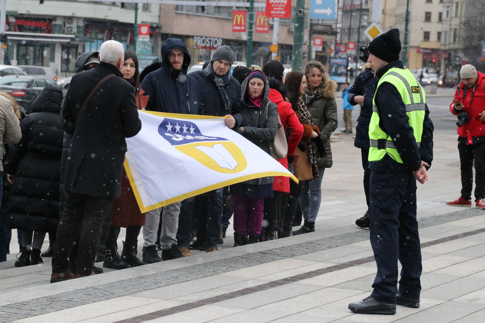 Održan protest zasposlenika u državnim institucijama