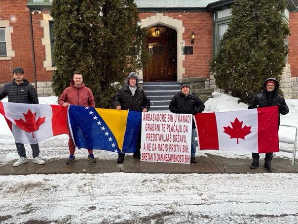 Održan protestni skup ispred ambasade BiH u Kanadi