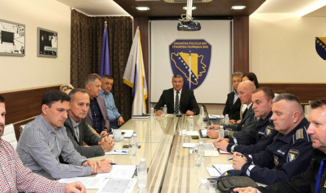 Održan radni sastanak o stanju i mjerama pri suzbijanju nezakonitih migracija