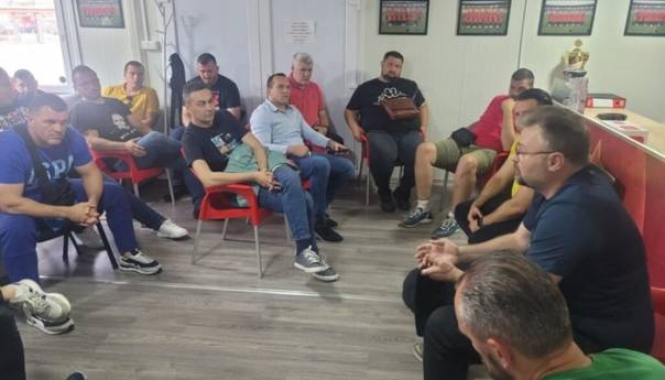 Održan sastanak UG 'Prijatelji FK Sloboda' i rukovodstva kluba