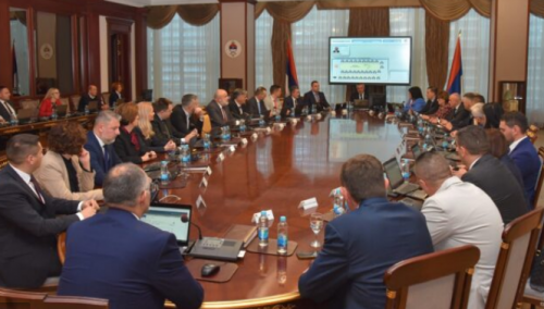 Održana 1. sjednica Vlade RS, izabrani potpredsjednici