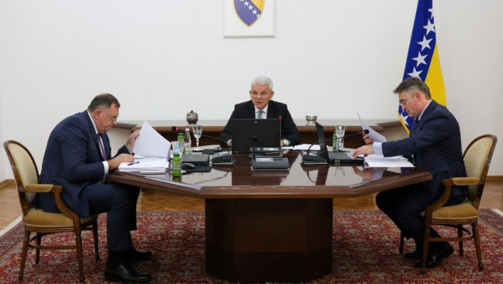 Održana 162. vanredna sjednica Predsjedništva BiH: Data saglasnost za prisustvo Tegeltije samitu