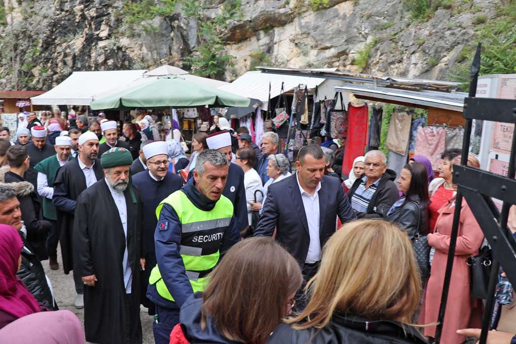 Održana centralna manifestacija Dana mevluda i zikra   