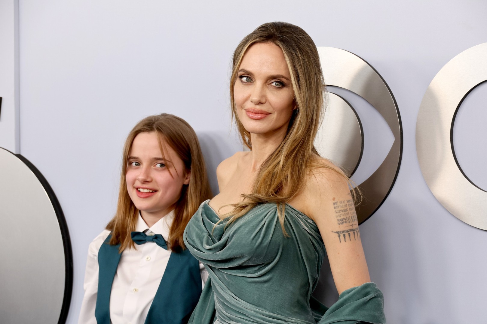 Dodjela nagrada Tony, Angelina sa kćerkom na crvenom tepihu