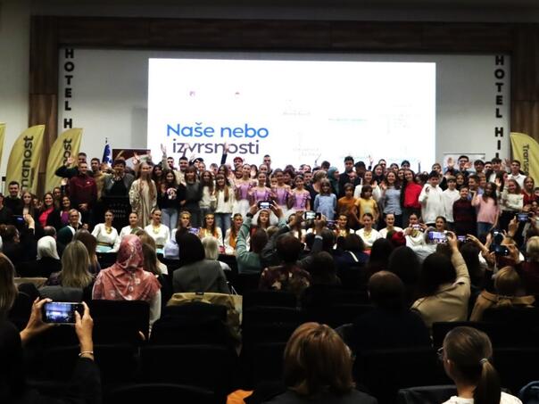 Održana manifestacija za učenike koji pomjeraju granice u KS