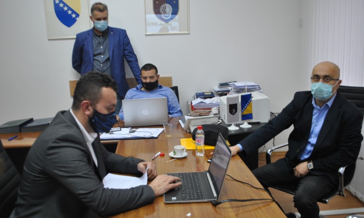Održana online konferencija "Sigurnost saobraćaja na cestama u KS"