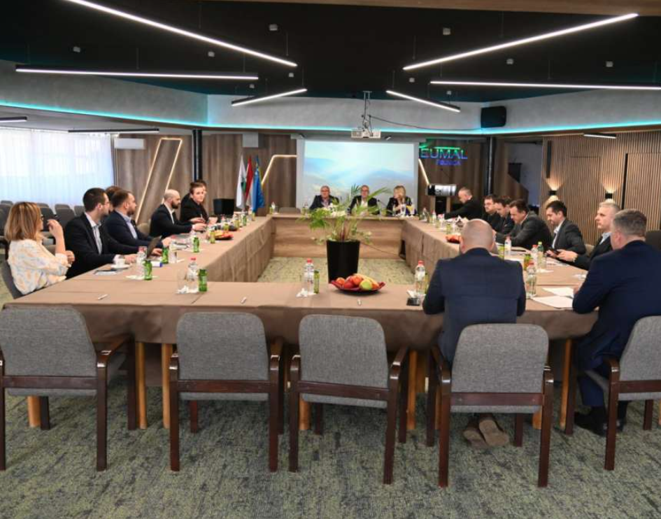 Održana peta sjednica Predsjedništva Saveza općina i gradova FBiH