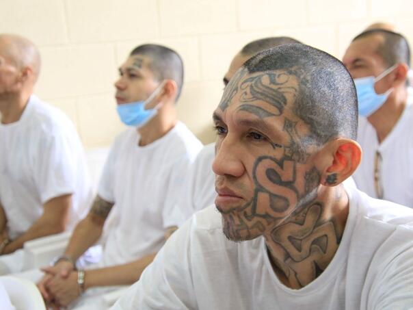 Održano masovno suđenje stotinama članova bande MS-13 u Salvadoru