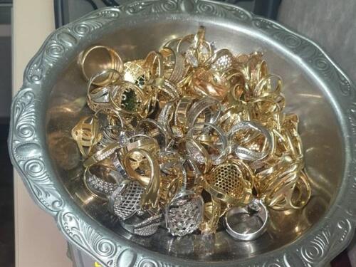 Oduzet nakit, trenerke, majice vrijednosti 194 hiljade KM