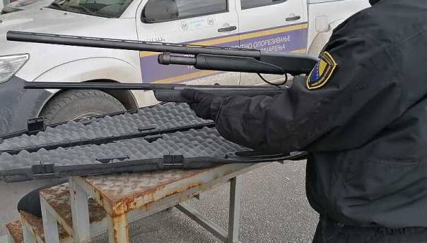 Oduzeti duhan i lovačke puške ukupne vrijednosti 137.000 KM