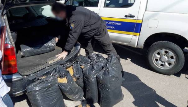 Oduzeti krijumčareni duhan i cigarete u vrijednosti od 180.000 KM