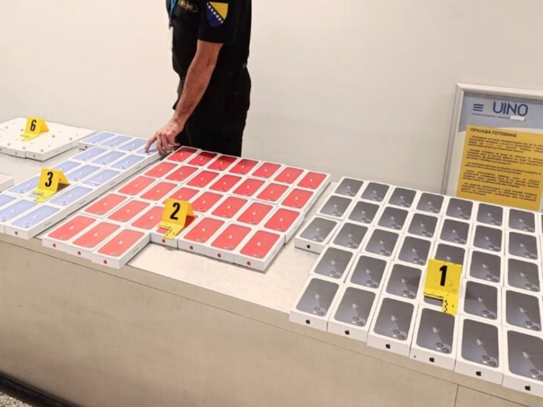 Oduzeta 123 iPhona na Aerodromu Sarajevo vrijedna 200 hiljada KM