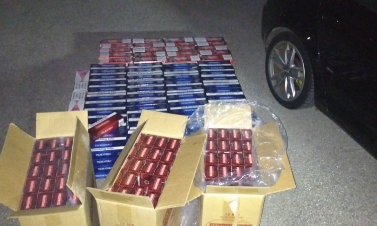 Oduzeto 4.077 paklica cigareta i 40 kg rezanog duhana