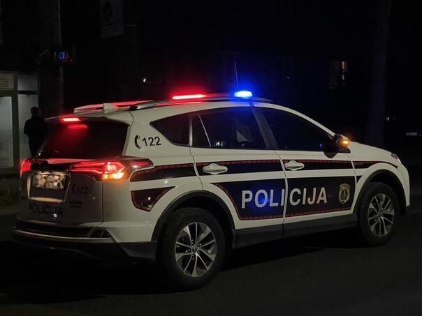 Oduzeto vozilo od Sarajlije, bez vozačke ima dug od 20.490 KM