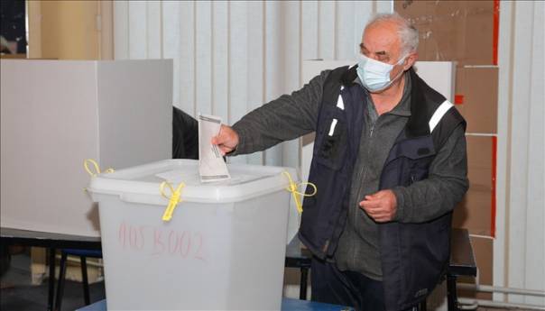 Odziv birača do 16.00 sati u Doboju 46,68 posto, u Srebrenici 38,96