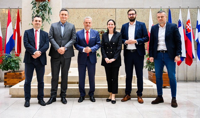 Ofanziva SDP-a: Konkretne poruke centrima moći