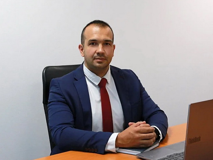 Oglasio se direktor Rada: Ne tražim alibi, frustracije su opravdane