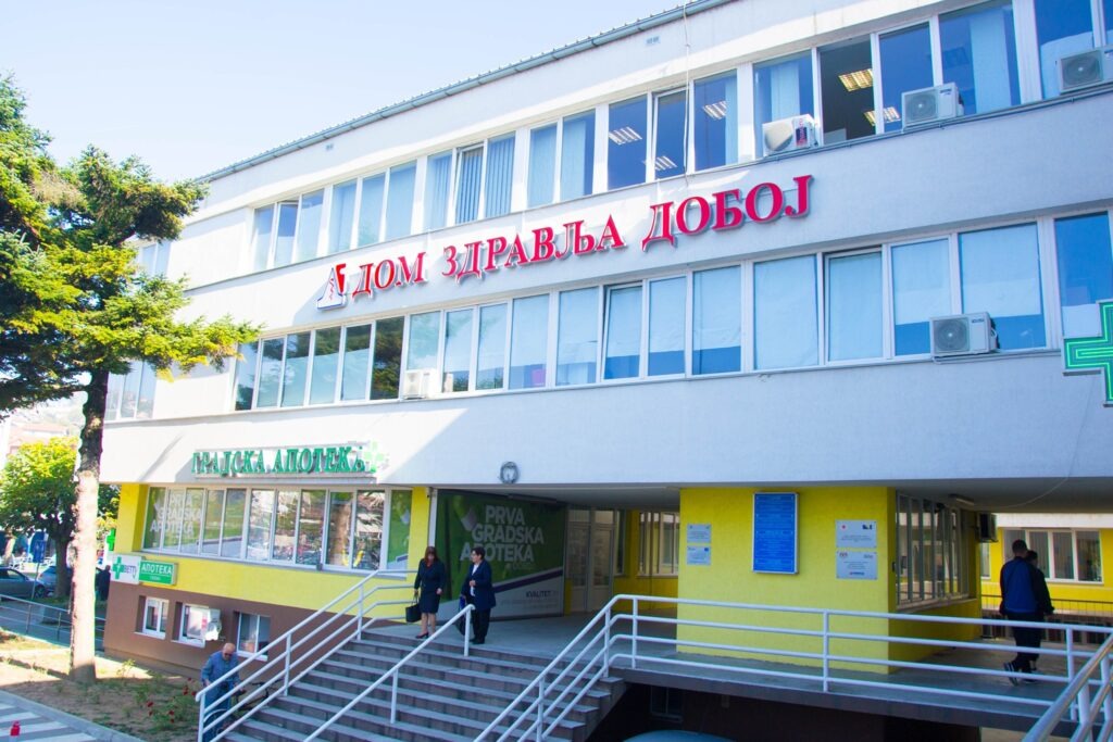 Oglasio se Dom zdravlja o djeci povrijeđenoj u padu ringišpila