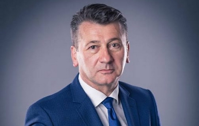 Oglasio se Hadžibajrić: Nismo više dio ‘četvorke’!