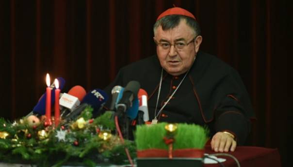 Oglasio se kardinal Puljić: U nevjerici zbog osuda