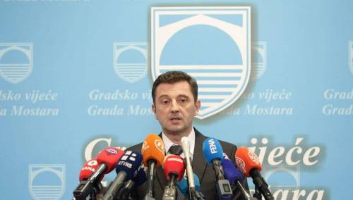 Oglasio se Kordić o osvijetljenju Starog mosta: Populizam!