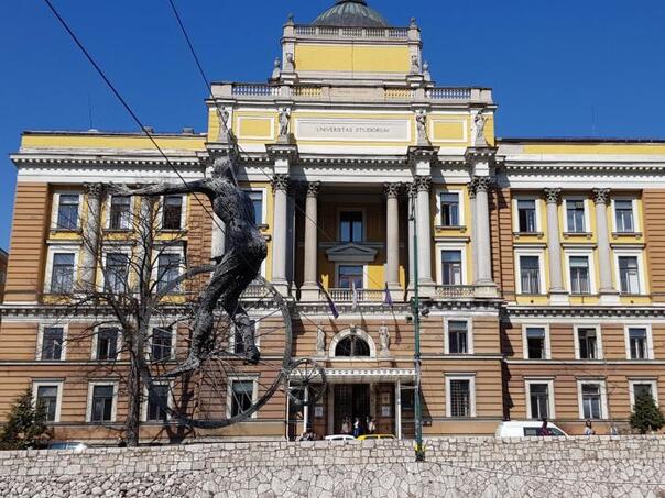 Oglasio se Sindikat UNSA-a: Poštujte radnička prava