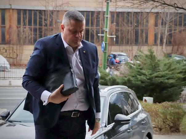 Oglasio se Vojin Mijatović nakon što je predao mobitel POSKOK-u