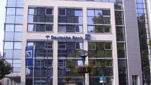 Ogroman dug povećava rizik od nove financijske krize