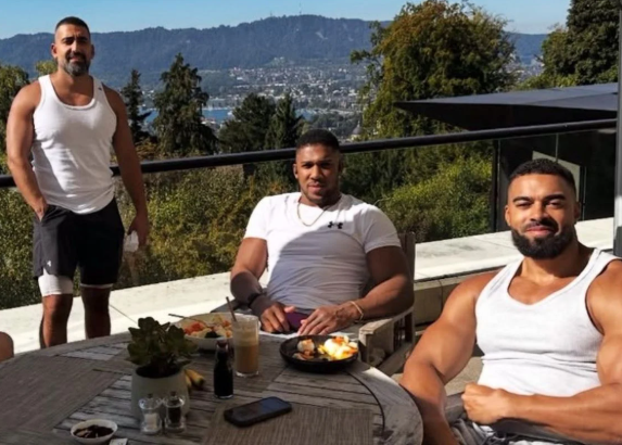 Ogroman gubitak za Joshuu: Dvojica prijatelja poginula u stravičnoj nesreći