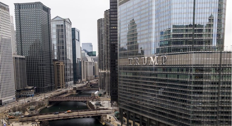 Ogroman pad prihoda Trumpovih hotela