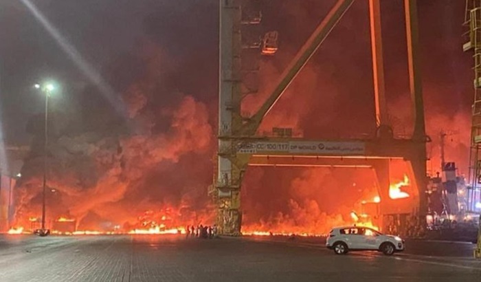 Ogromna eksplozija u luci u Dubaiju