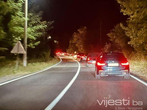 Ogromne gužve iz pravca Mostara prema Sarajevu, kolona se formirala već u Čelebićima