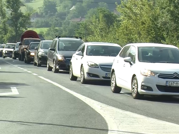 Ogromne gužve na Vogošćanskoj petlji u oba smjera