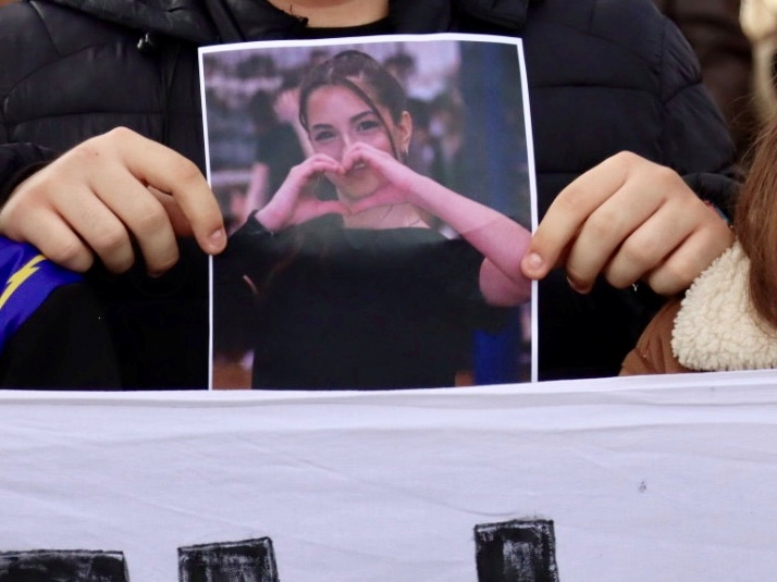 Ohrabrujuće vijesti: Ella je probuđena i trenutno stabilna!